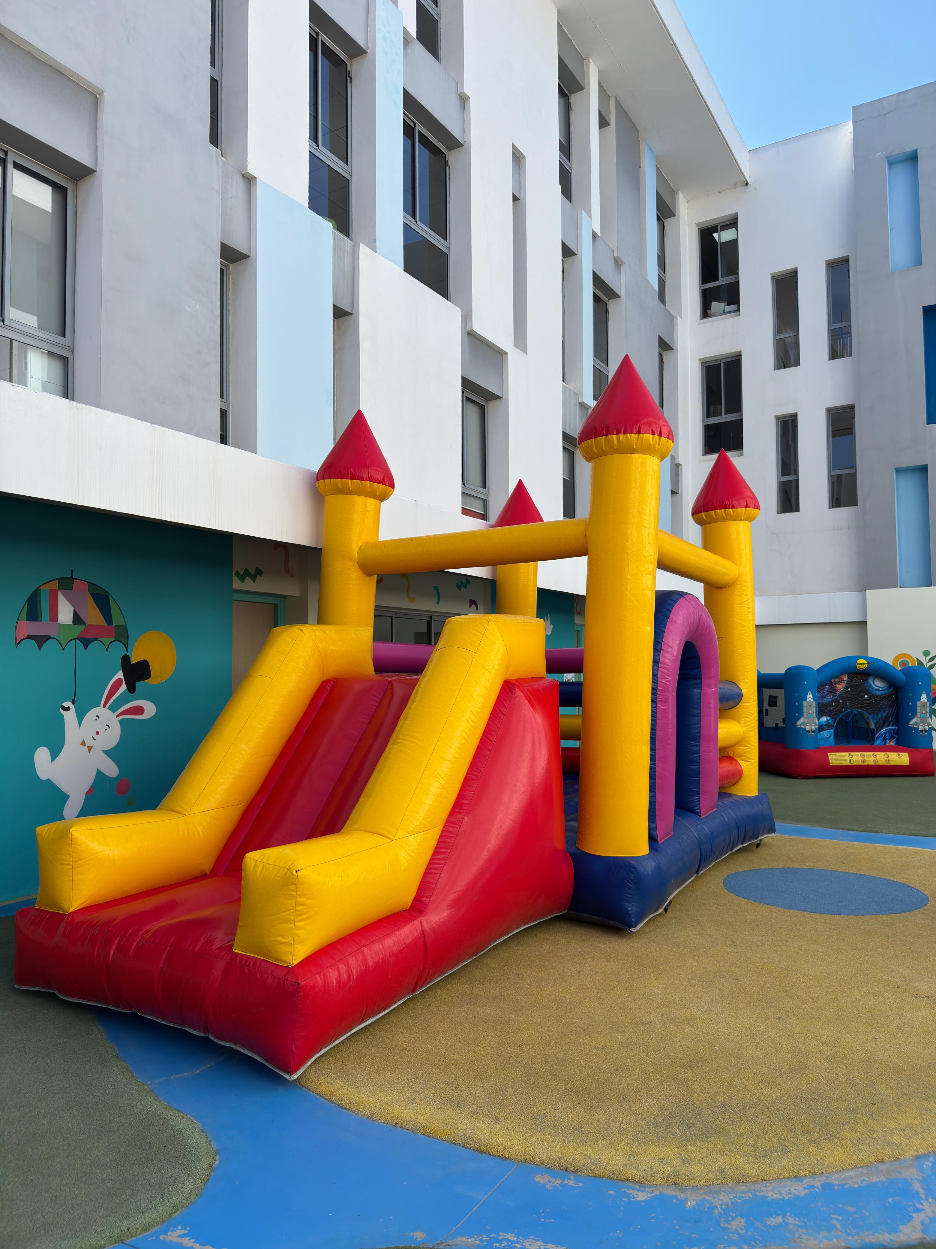 location château gonflable Maroc, location jeux gonflables Casablanca, location château gonflable Rabat, location château gonflable Marrakech, château gonflable anniversaire Maroc, location structures gonflables Maroc, Best Agency château gonflable, animation enfants Maroc, jeux gonflables fête école, château gonflable événement